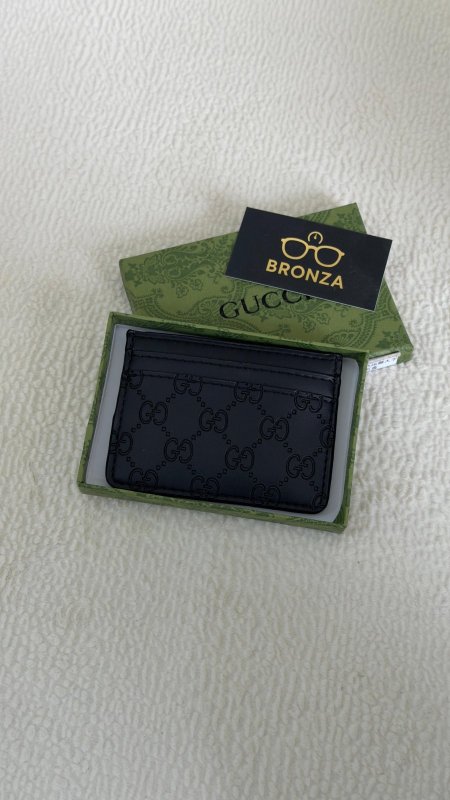 جزدان HUCCI  قوتشي