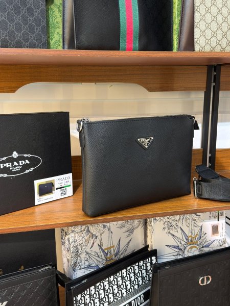 شنطة  برادا PRADA