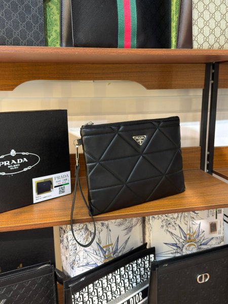 شنطة  برادا PRADA