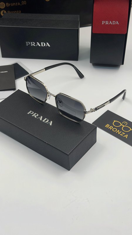 نظارة برادا PRADA