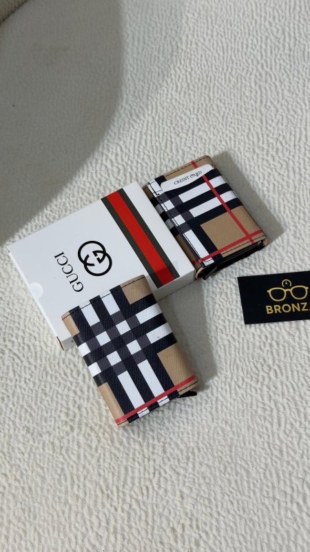 جزدان Burberry بربري