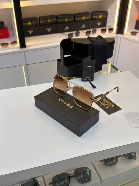 نظارة  PRADA برادا