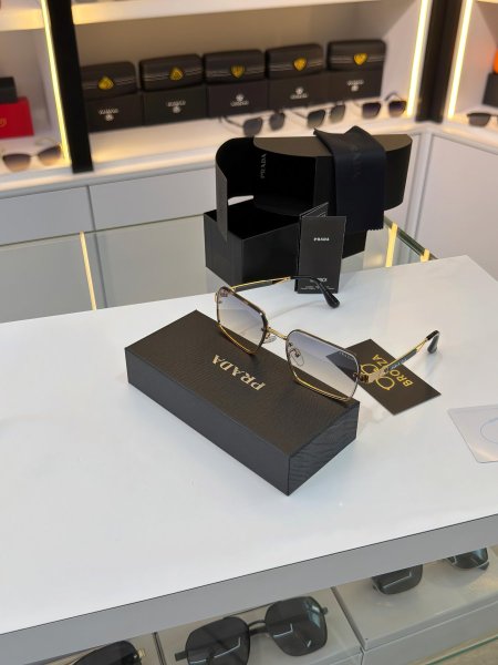 نظارة  PRADA برادا