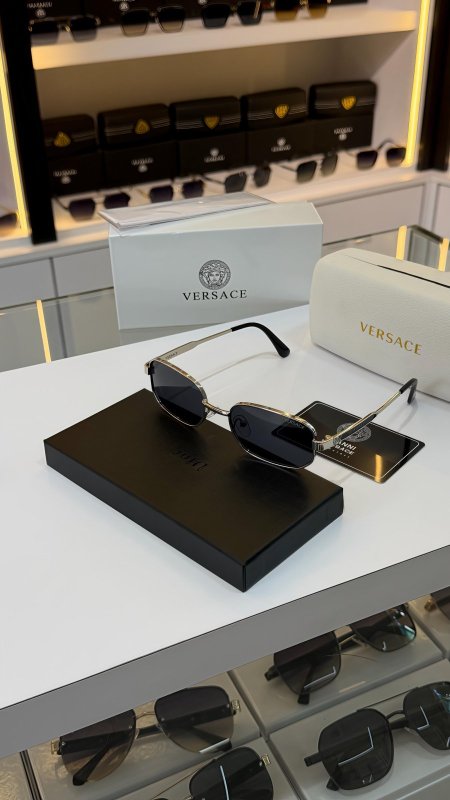 نظارة VERSACE فرزاتشي