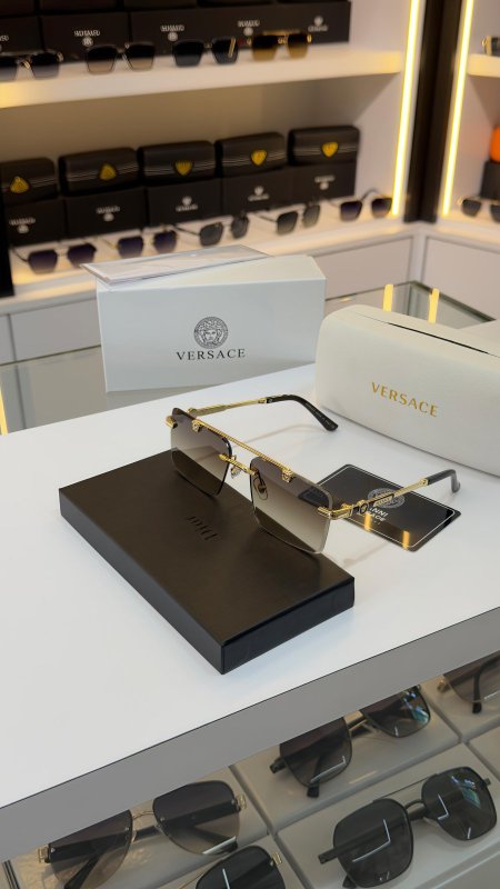 نظارة VERSACE فرزاتشي