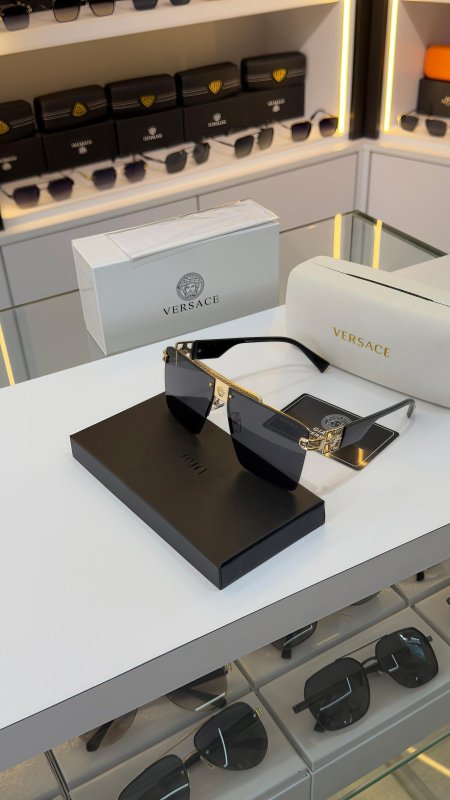 نظارة VERSACE فرزاتشي