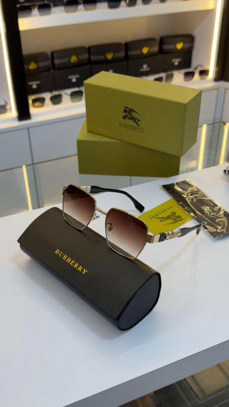نظارة BURBERRY  بربري