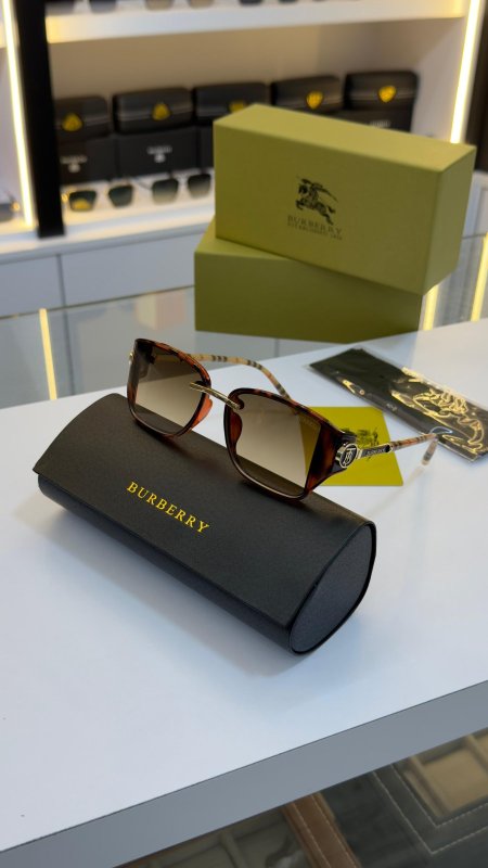 نظارة BURBERRY  بربري