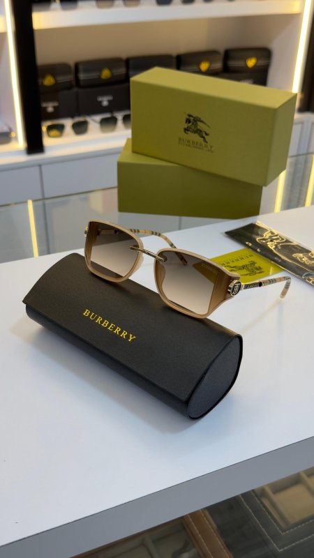 نظارة BURBERRY  بربري