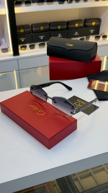 نظارة Cartier كارتير