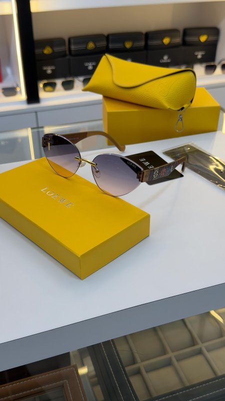 نظارة LOEWE لويفي