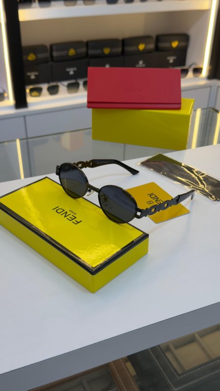 نظارة FENDI فيندي
