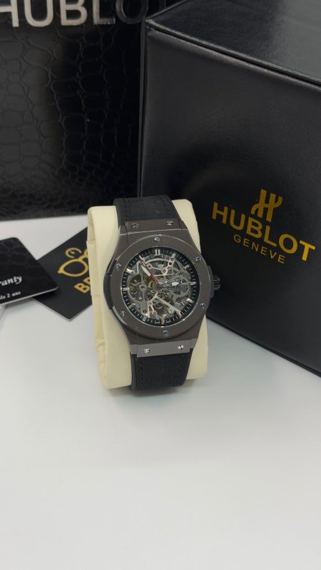 ساعة هوبلت HUBLOT نبض اوتوماتيك