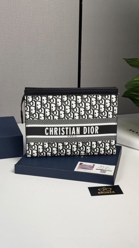 شنطة كلاتش DIOR ديور