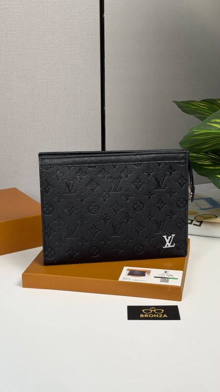 شنطة كلاتش LV لويس فيتون