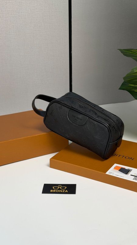 شنطة يد LV لويس فيتون