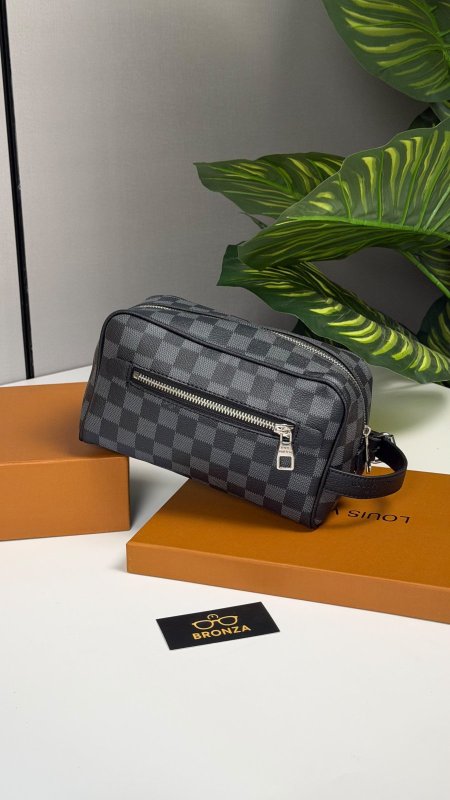 شنطة يد LV لويس فيتون