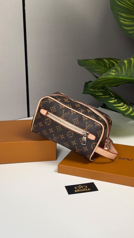 شنطة يد LV لويس فيتون