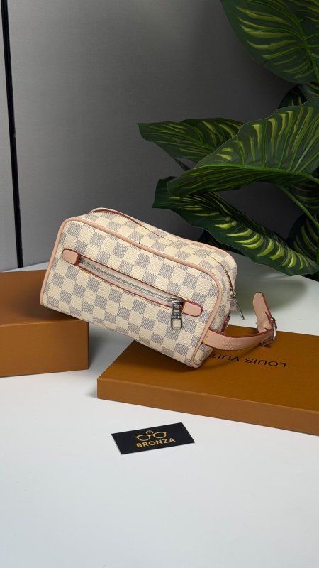 شنطة يد LV لويس فيتون