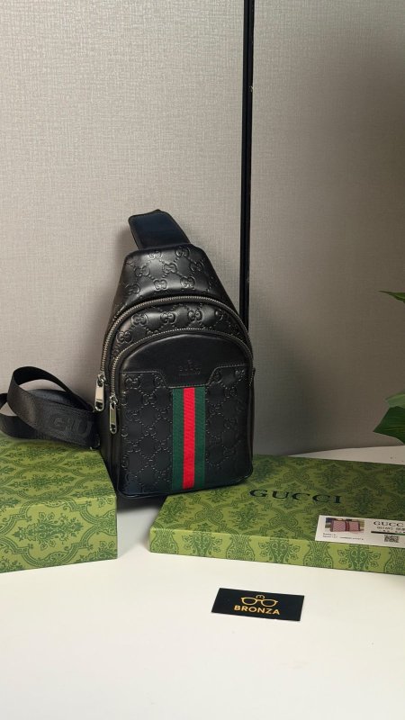 شنطة كتف GUCCI قوتشي