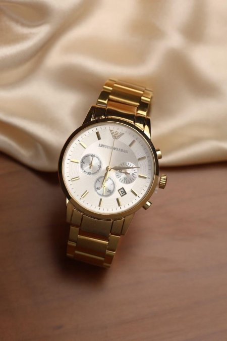 ساعة امبوريو ارماني