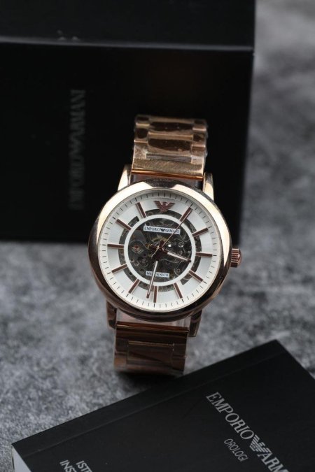 ساعة امبوريو أرماني نبض اوتوماتيك