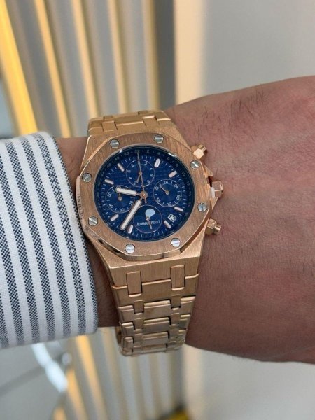 ساعة رجالي AP