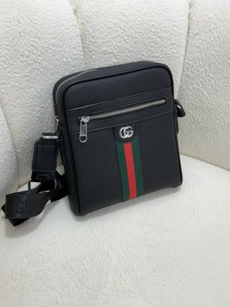 شنطة كتف قوتشي