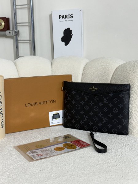 شنطة لويز  فيتون LV